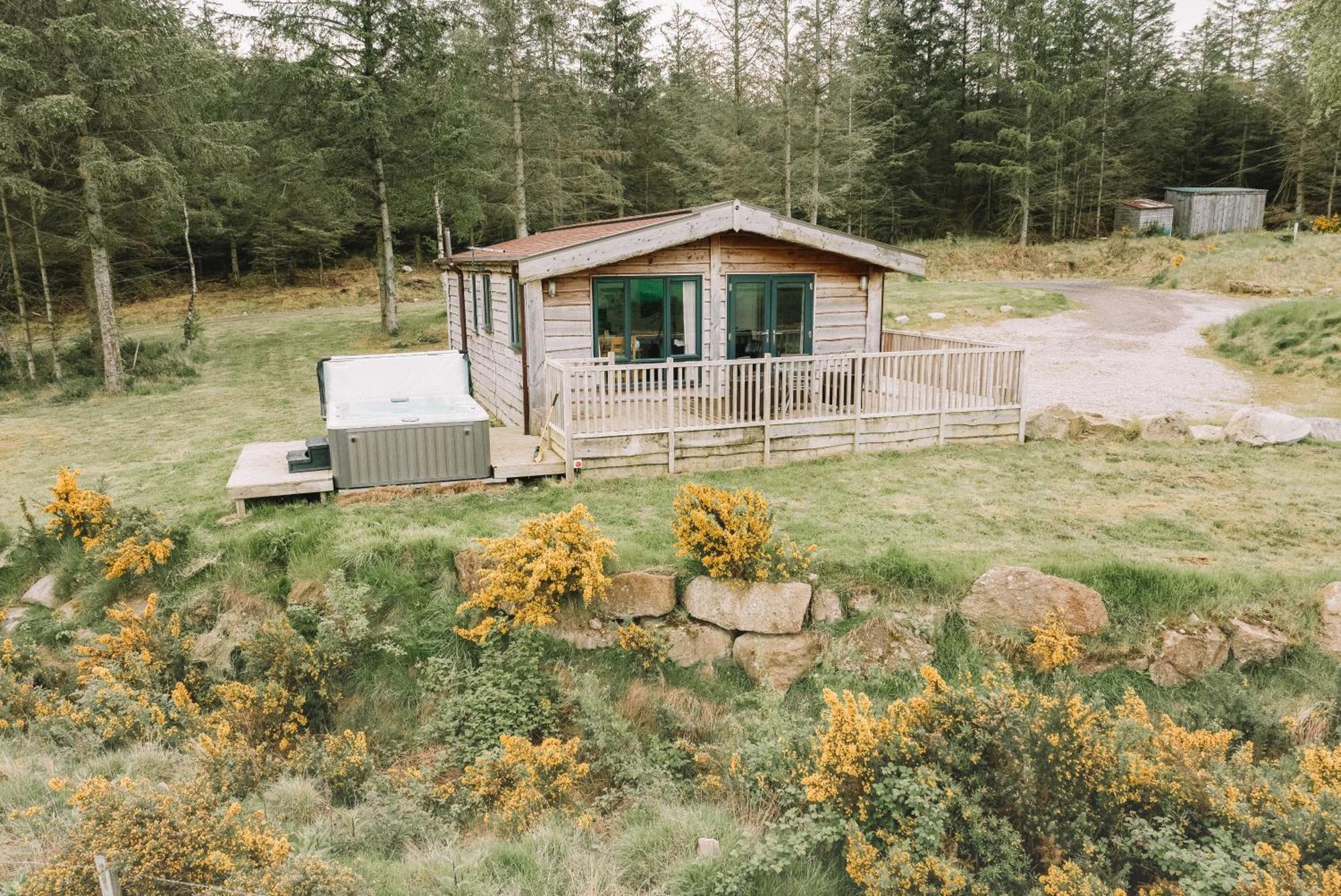 Burgie Woodland Lodges Forres Exterior photo